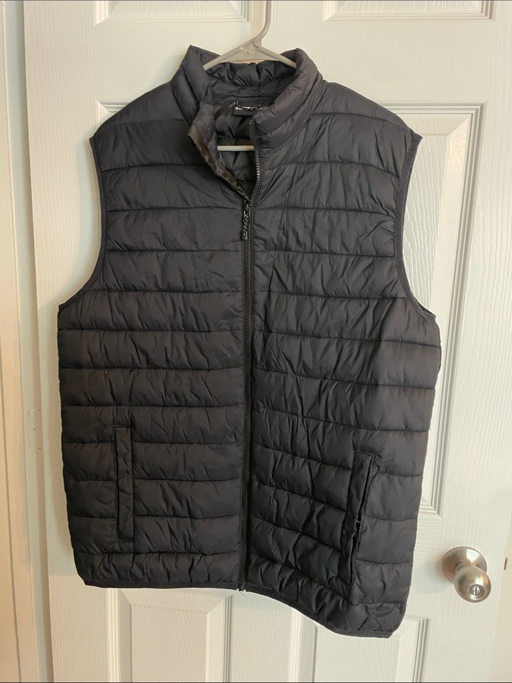 Swiss Tech Men's Black Quilted Puffer Vest